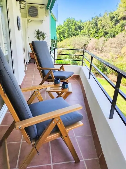 Modern 1 Bedroom With Pool Acess, Edificio Bahamas, Nerja Apartment