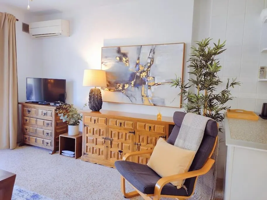 Modern 1 Bedroom With Pool Acess, Edificio Bahamas, Nerja Apartment